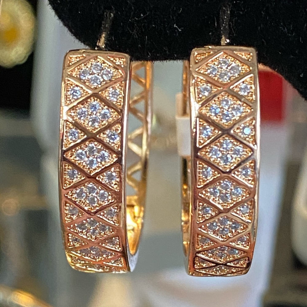 Hoops 18k GF
